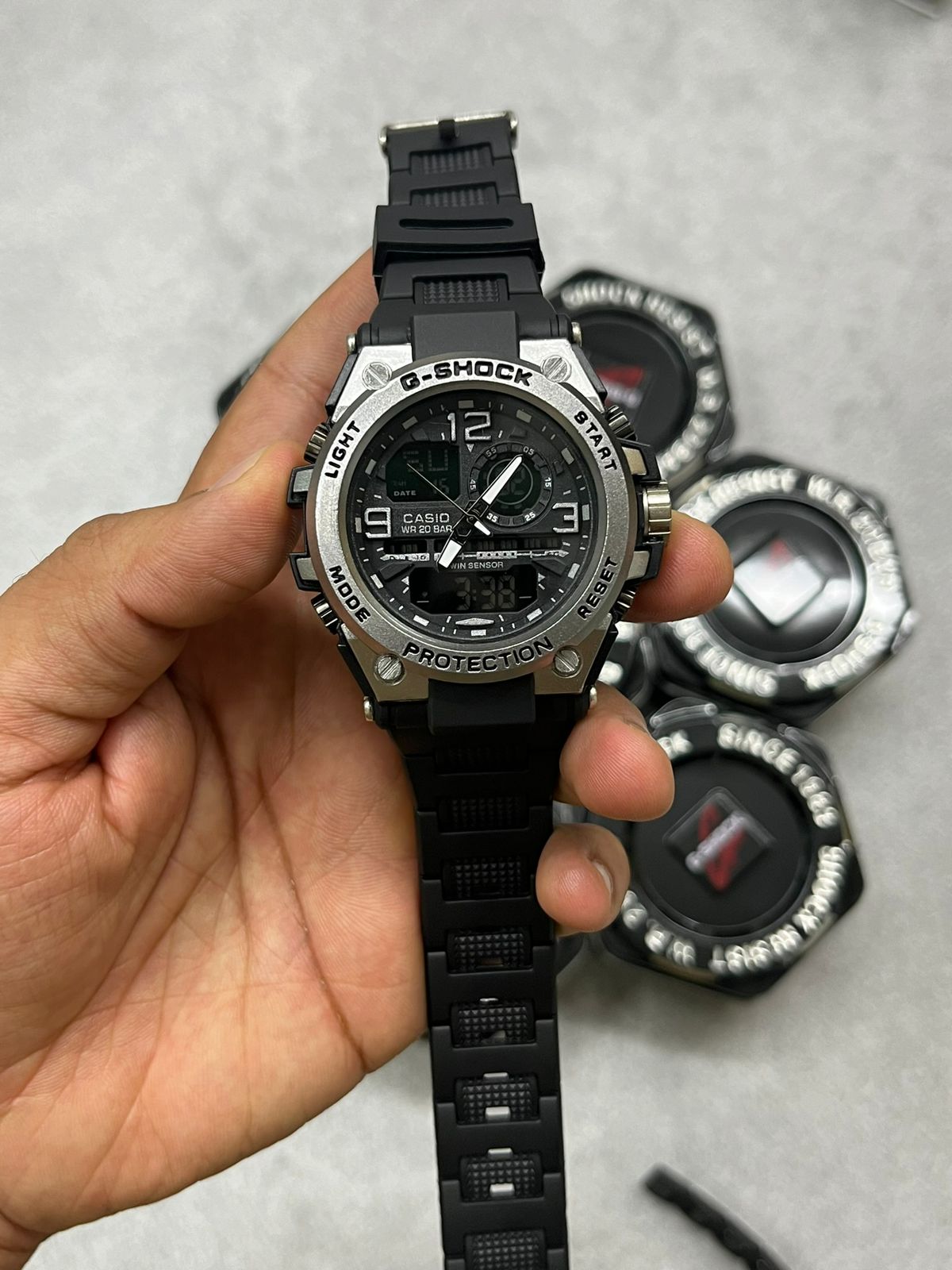 Gshock - GST8600