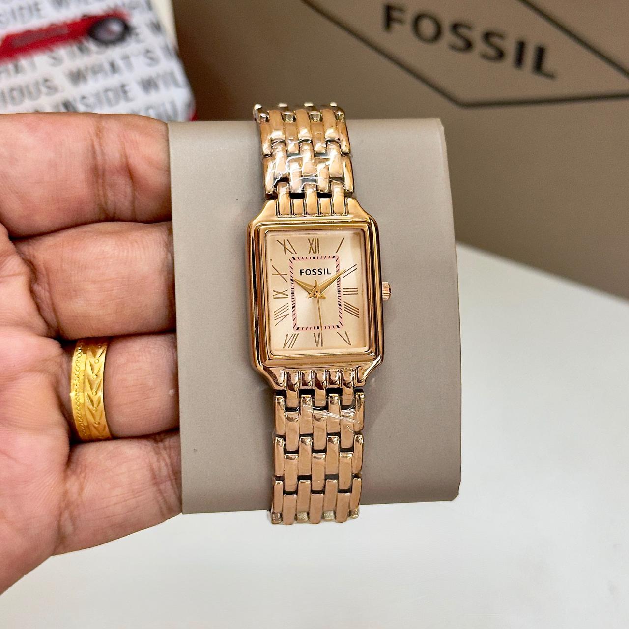Fossil Raquel