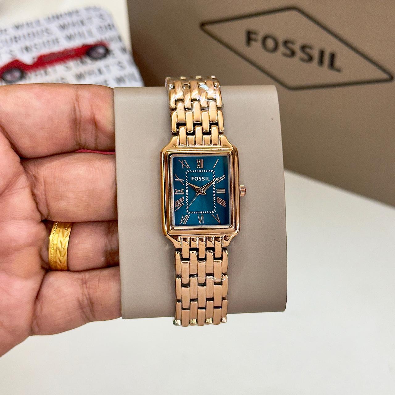 Fossil Raquel