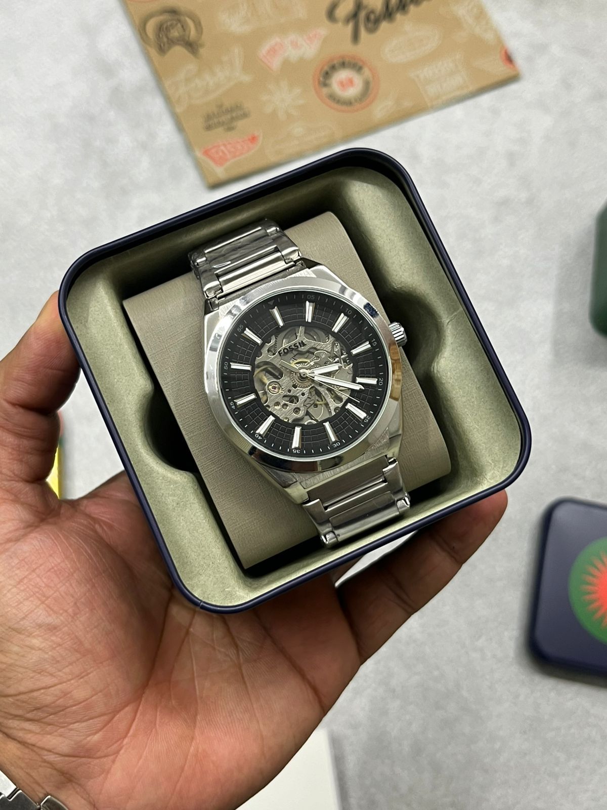 FOSSIL AUTO